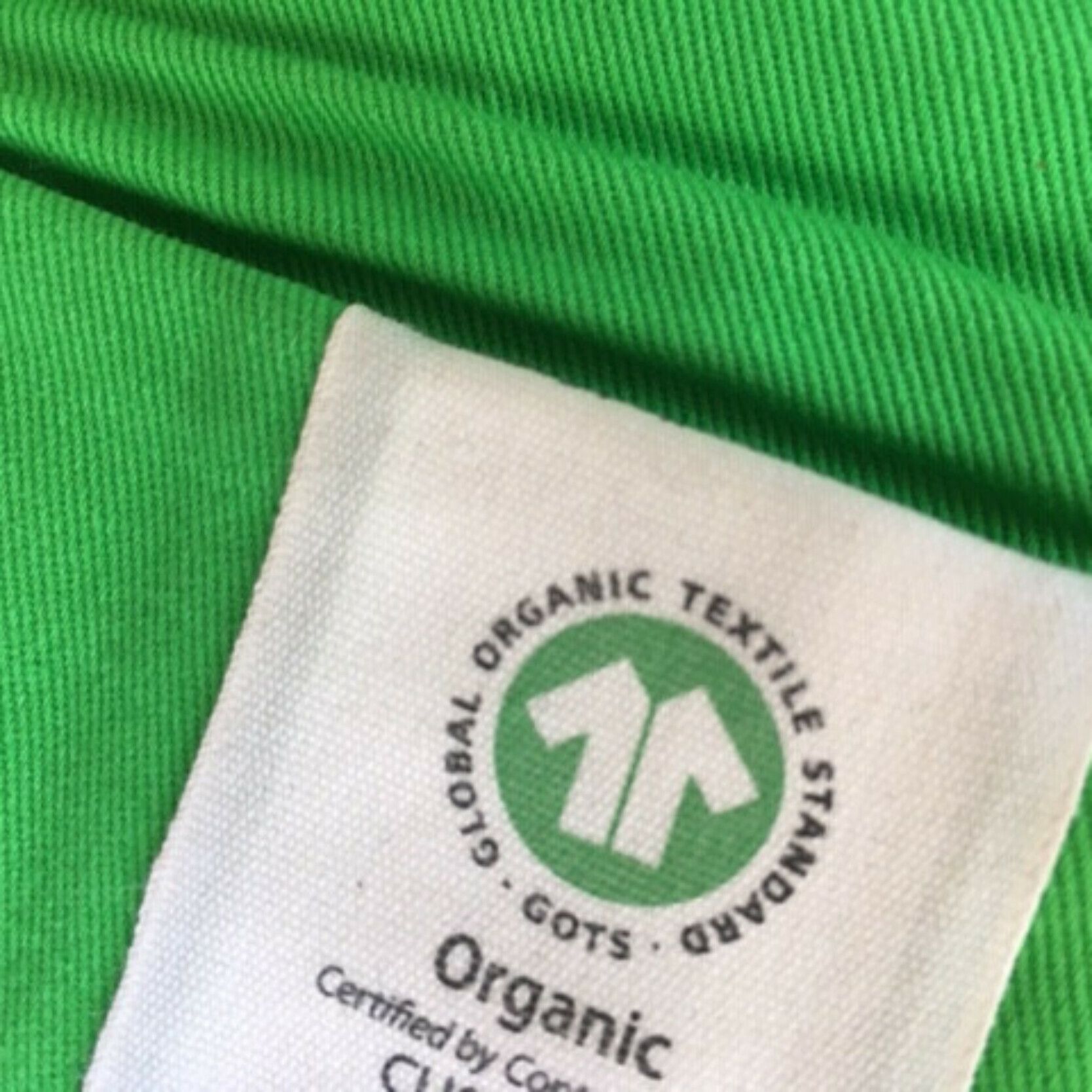 organic label on GOTS certified textile
